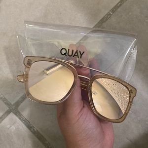 Quay Australia sunnies